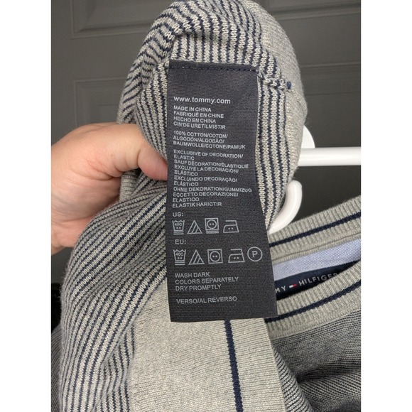 Tommy Hilfiger Men's XXL Gray Blue Finely Striped 100% Cotton Sweater - Picture 6 of 6